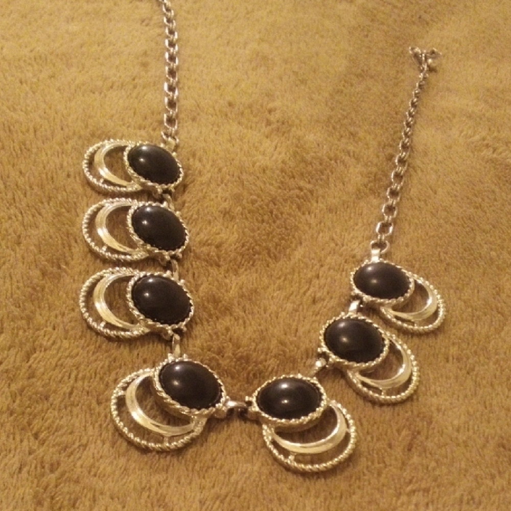 Chic Black and Gold Necklace - Picture 2 of 6